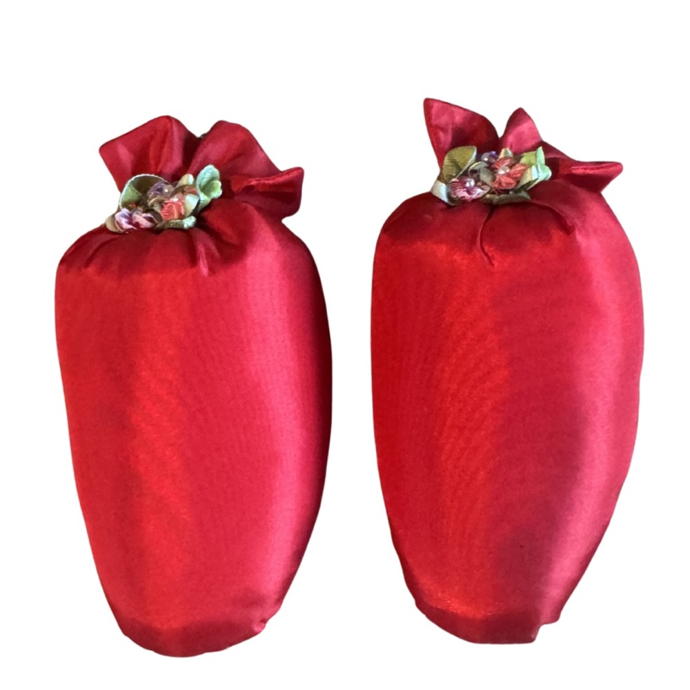 Vintage Shoe Forms Red Sachets